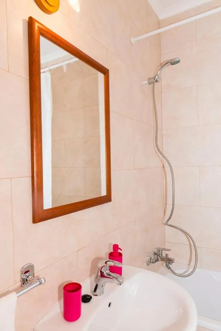 Tac - Alcantarilha House Apartment